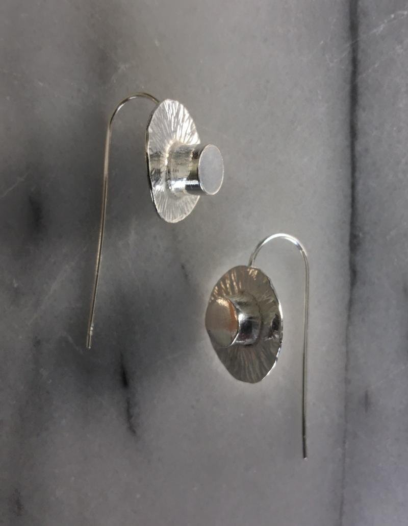 Textured disc earrings Textured disc earrings
